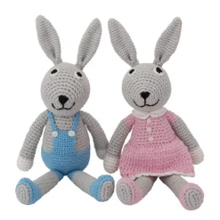Doudou lapin au crochet rose avec hochet